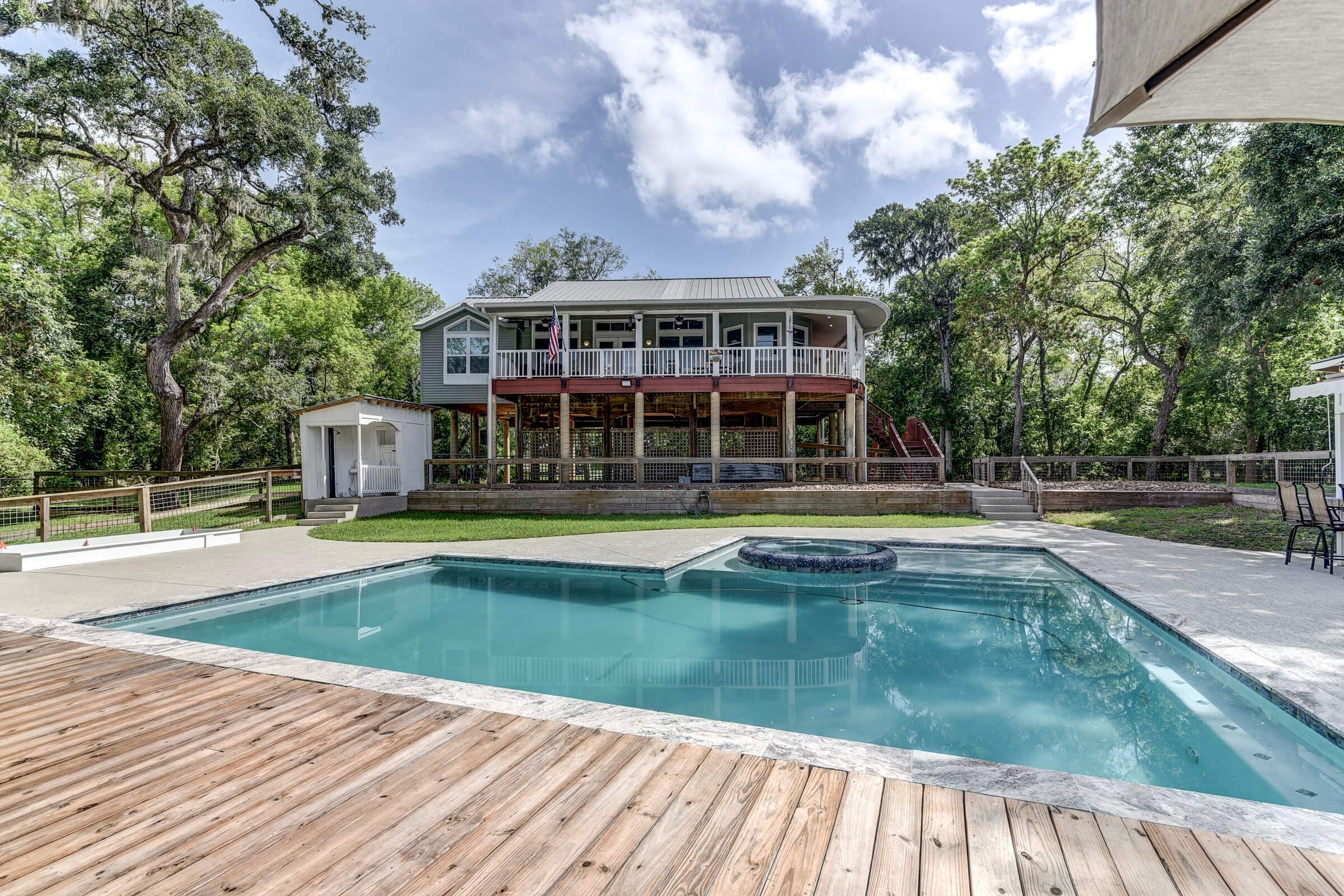Still Waters Pool house - Image 12