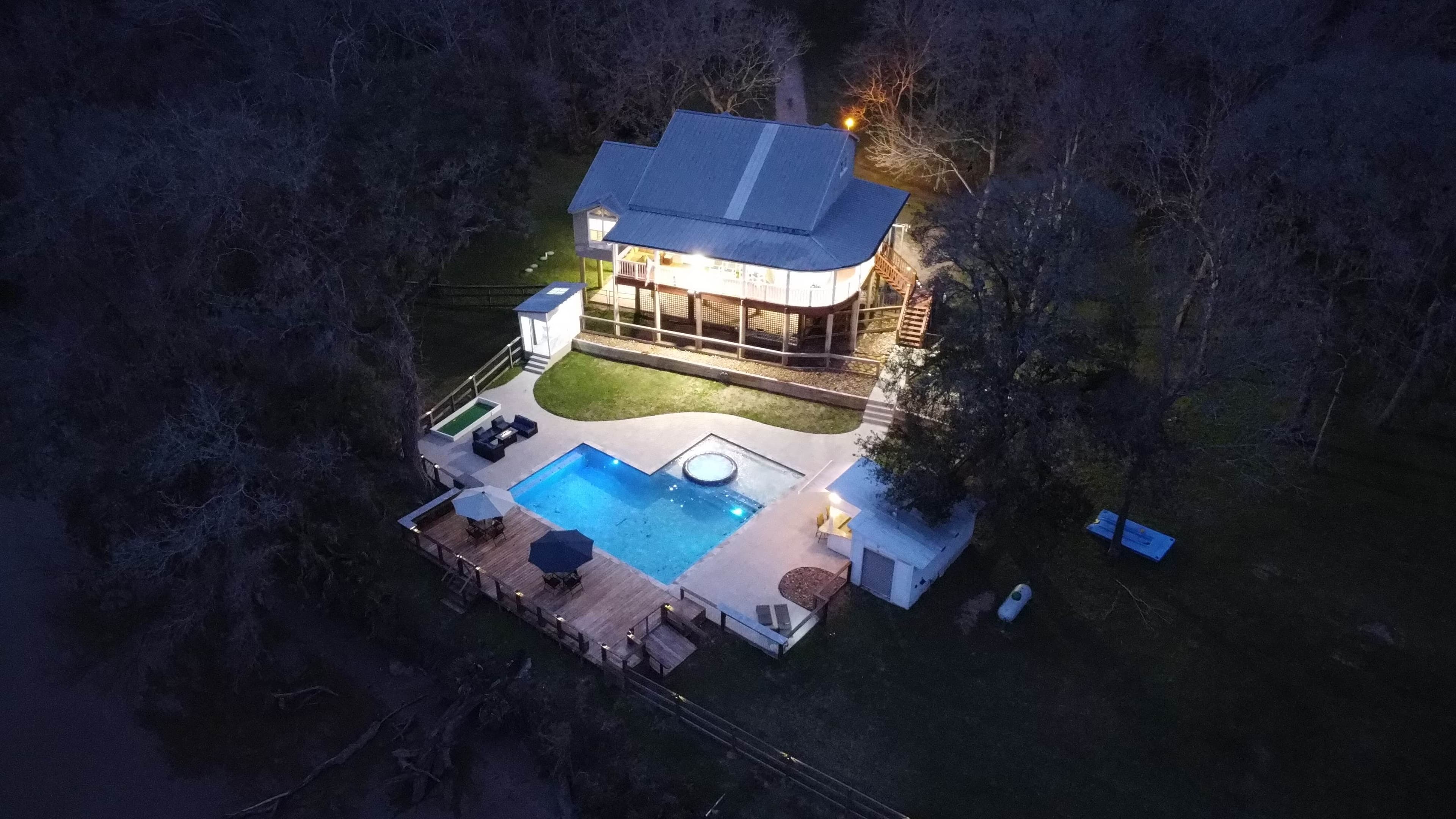 Still Waters Pool house - Image 16